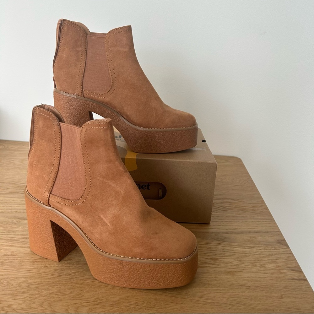 Steve Madden Lilyyy Zip Up Platform Boots